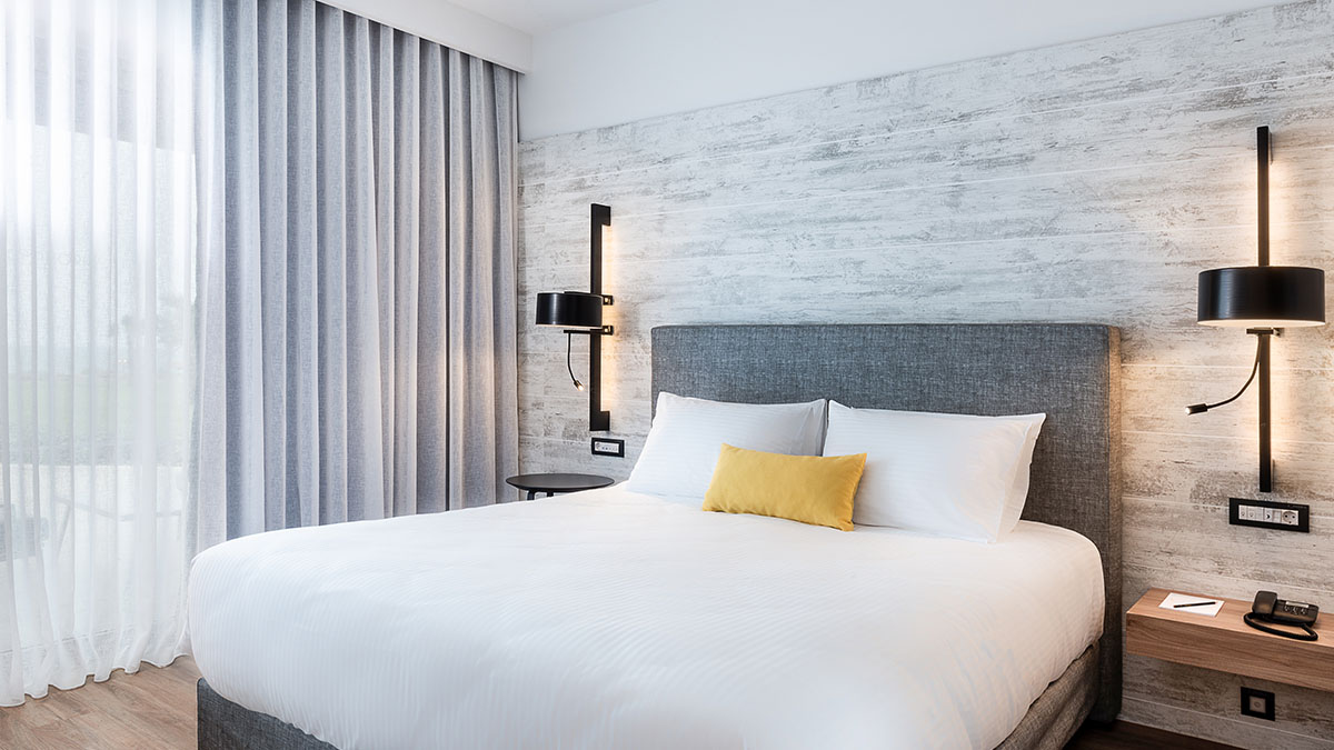 Family Suite Sharing Pool Side SV